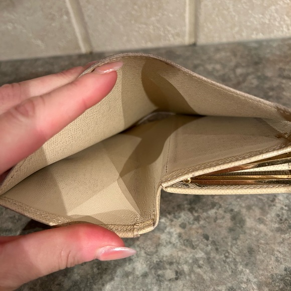 Louis Vuitton wallet - Picture 6 of 11